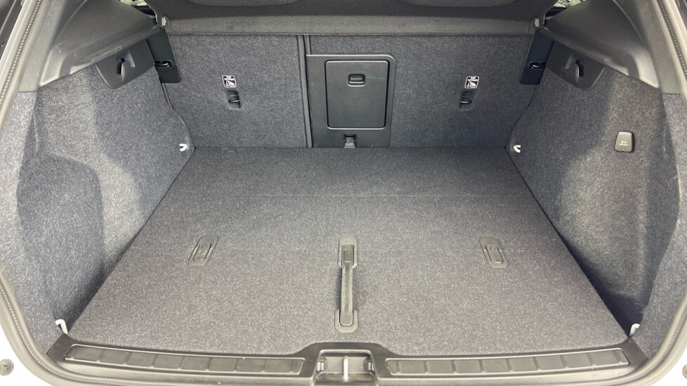 Used Volvo XC40 2024 for sale - 75796900: Photo 38