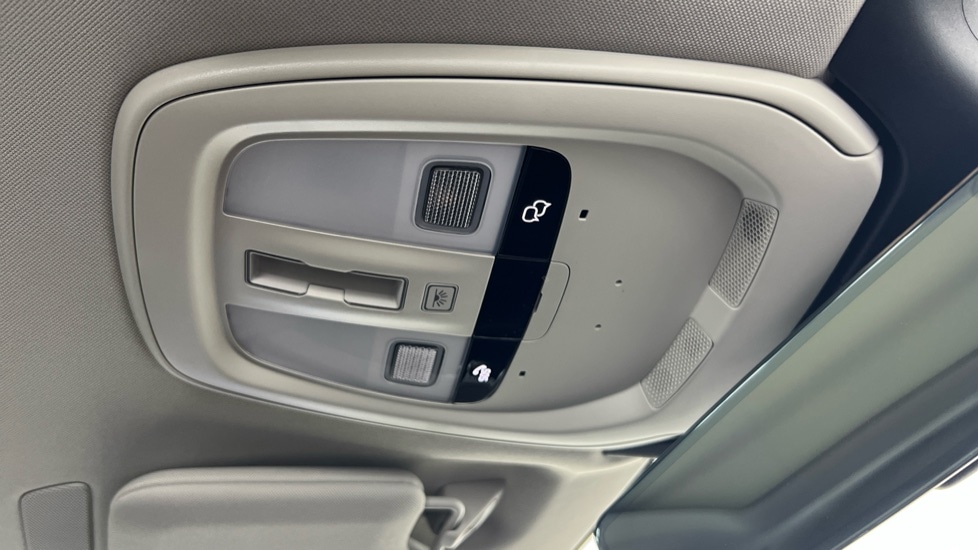 Used Volvo XC90 2025 for sale - 77060640: Photo 28