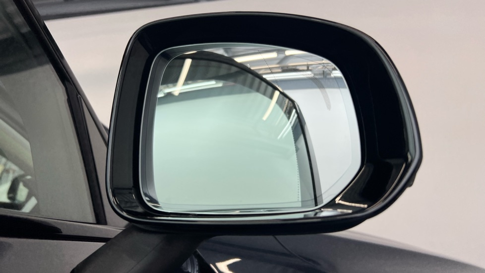 Used Volvo XC90 2025 for sale - 77060640: Photo 32