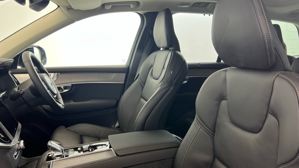 Used Volvo XC90 2025 for sale - 77060640: Photo 36