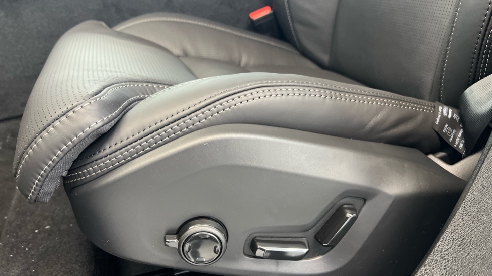 Used Volvo XC90 2025 for sale - 77060640: Photo 38