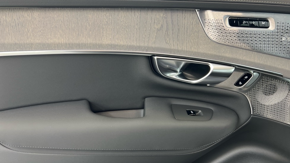 Used Volvo XC90 2025 for sale - 77060640: Photo 39