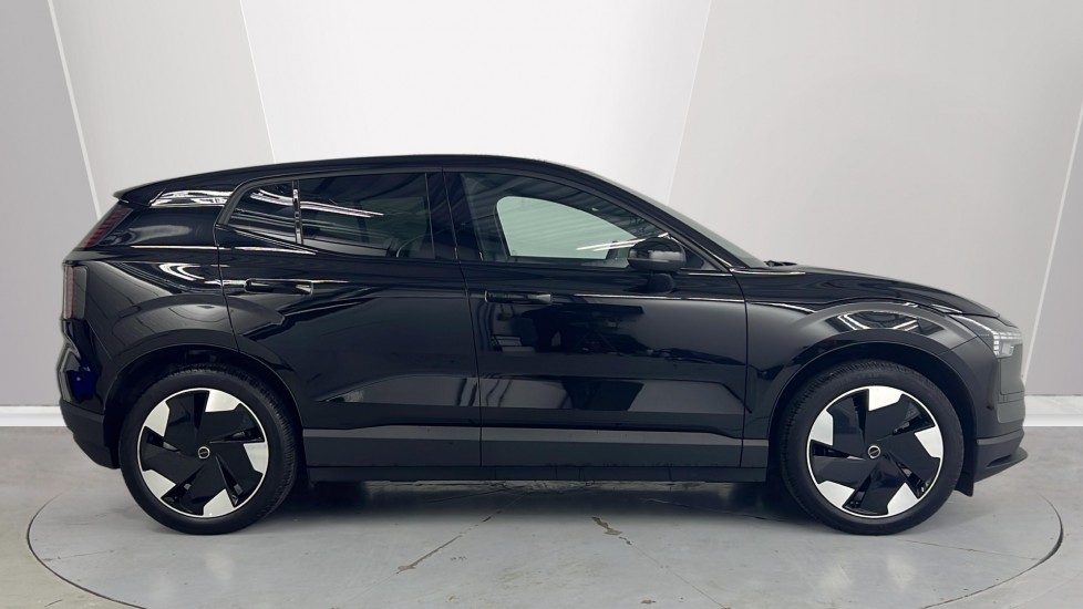 Used Volvo EX30 2025 for sale - 76556937: Photo 3