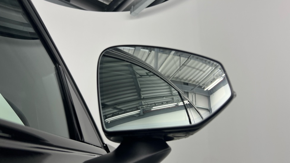 Used Volvo EX30 2025 for sale - 76556937: Photo 32