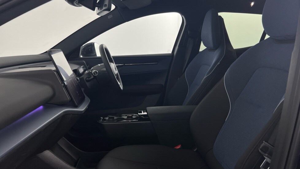 Used Volvo EX30 2025 for sale - 76556937: Photo 37