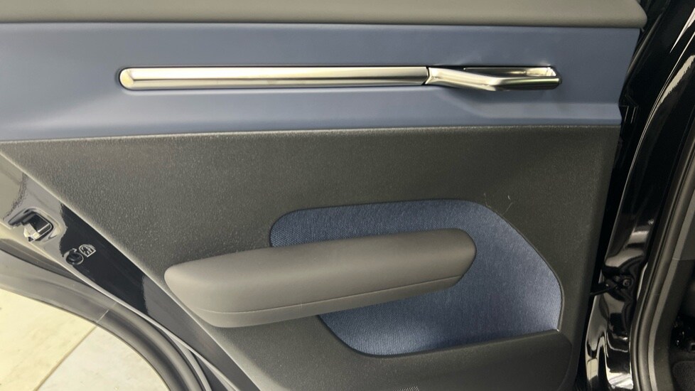 Used Volvo EX30 2025 for sale - 76556937: Photo 48