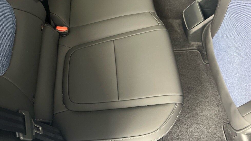 Used Volvo EX30 2025 for sale - 76556937: Photo 55