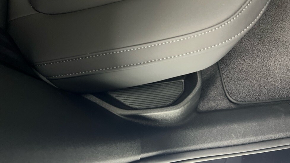 Used Volvo EX30 2025 for sale - 76556937: Photo 56