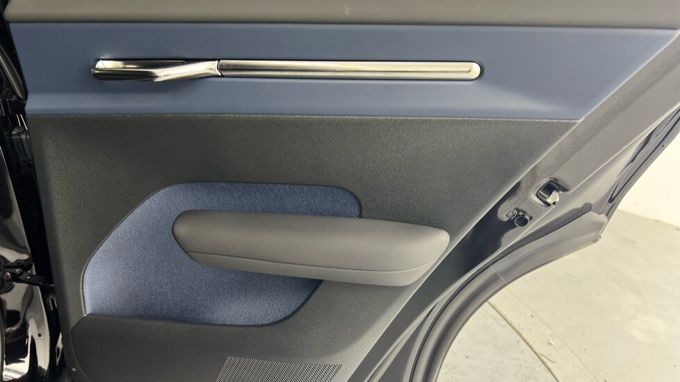 Used Volvo EX30 2025 for sale - 76556937: Photo 57