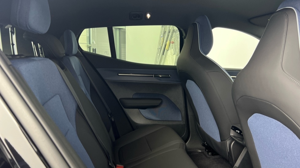 Used Volvo EX30 2025 for sale - 76556937: Photo 6