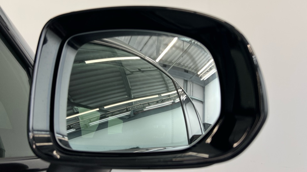 Used Volvo XC60 2026 for sale - 78008983: Photo 32