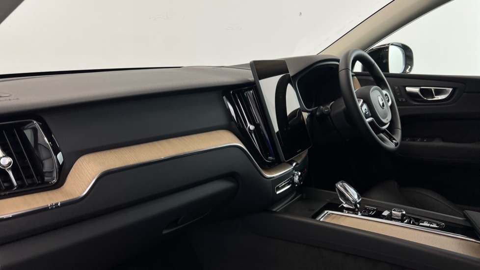 Used Volvo XC60 2026 for sale - 78008983: Photo 36