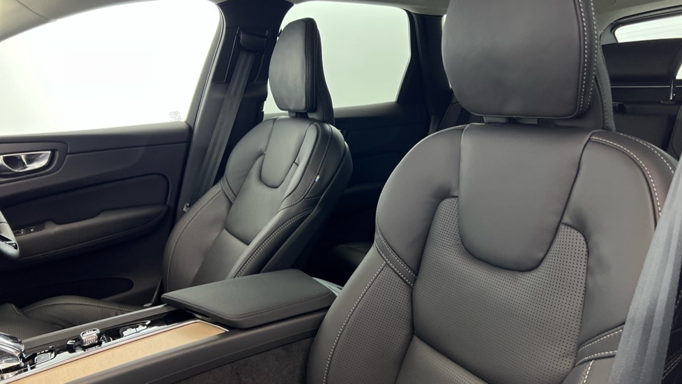 Used Volvo XC60 2026 for sale - 78008983: Photo 38