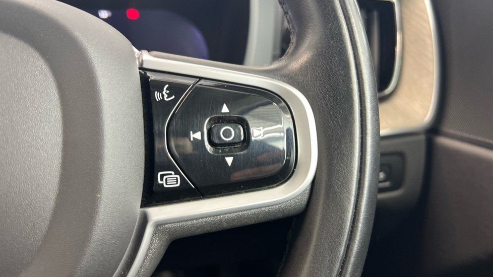 Used Volvo XC60 2021 for sale - 78215893: Photo 22