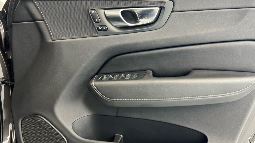 Used Volvo XC60 2021 for sale - 78215893: Photo 29