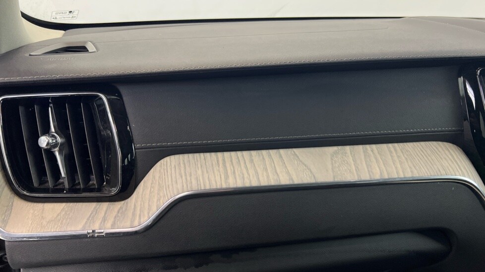 Used Volvo XC60 2021 for sale - 78215893: Photo 43