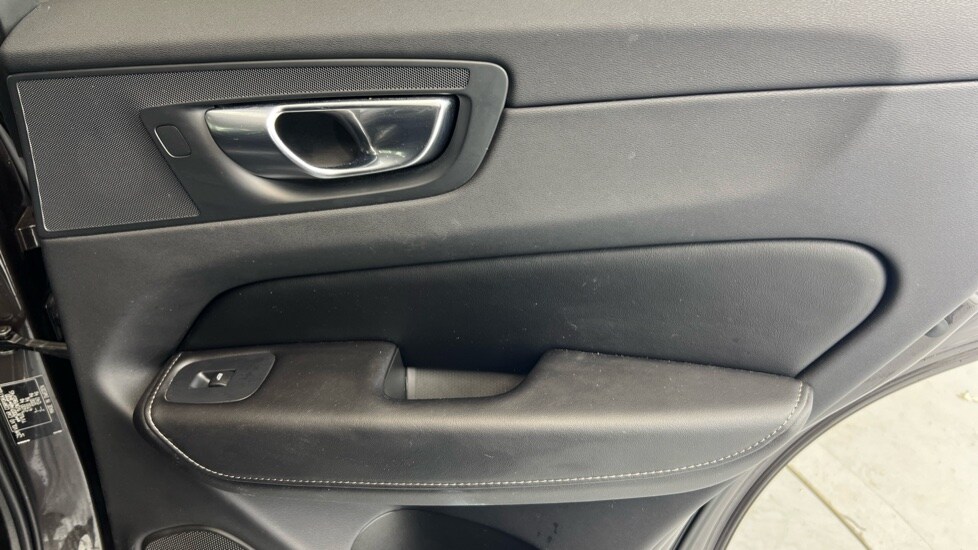 Used Volvo XC60 2021 for sale - 78215893: Photo 59