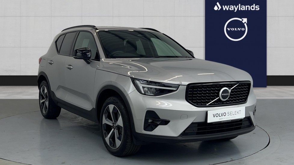 Used Volvo XC40 2025 for sale - 76023182: Photo 1