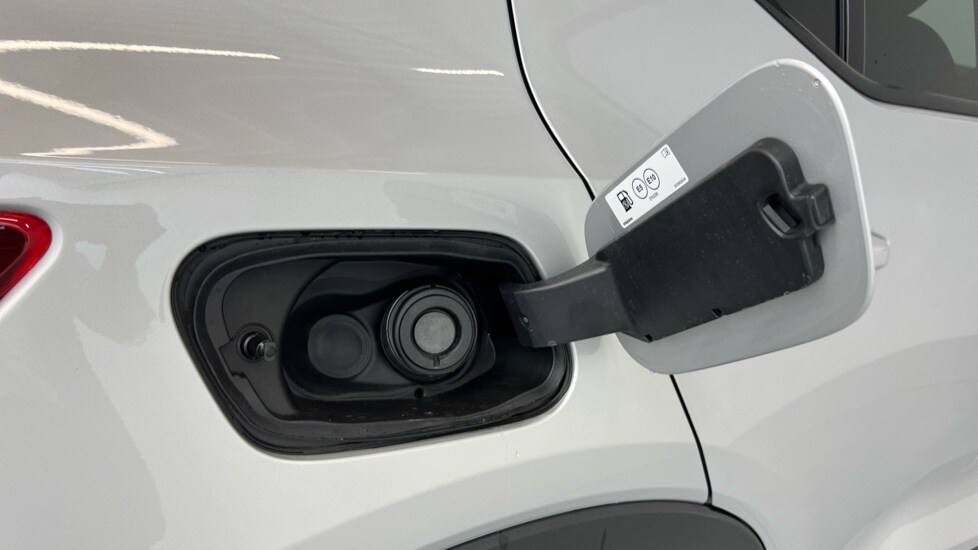 Used Volvo XC40 2025 for sale - 76023182: Photo 16