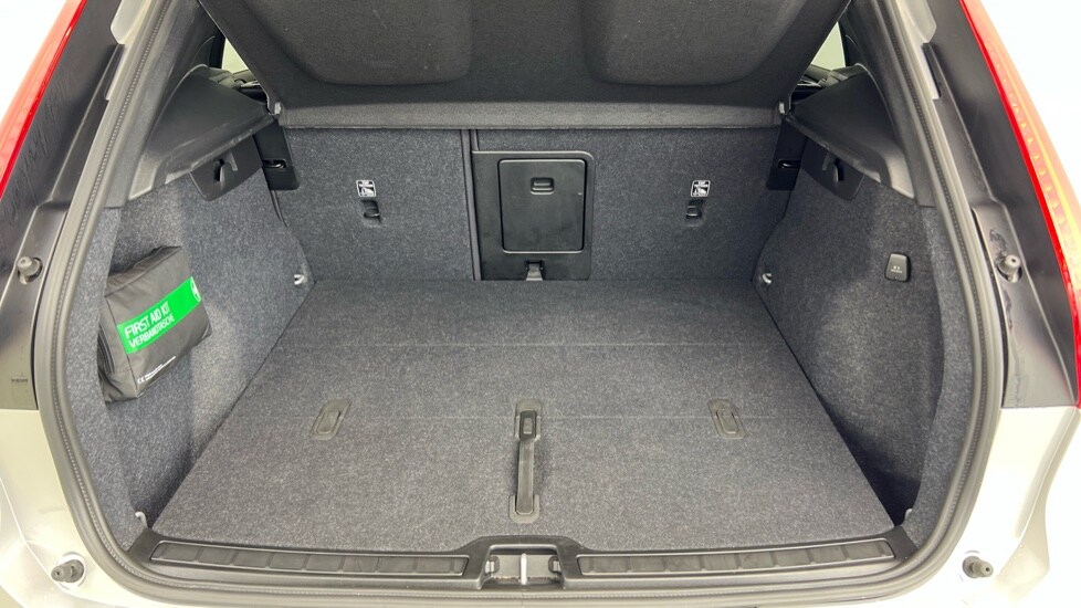Used Volvo XC40 2025 for sale - 76023182: Photo 38