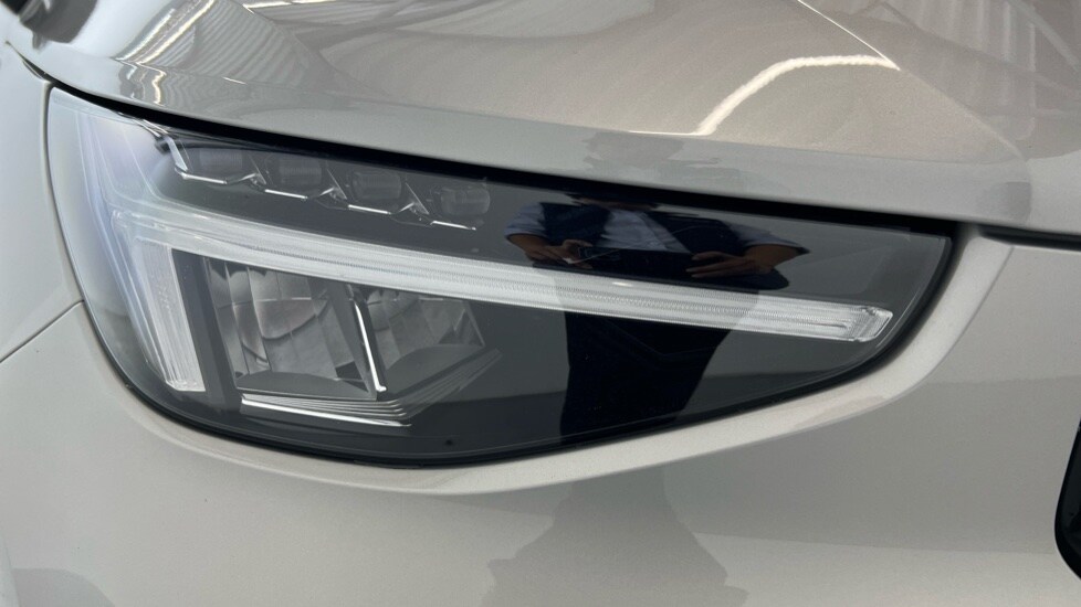 Used Volvo XC40 2025 for sale - 76023182: Photo 41
