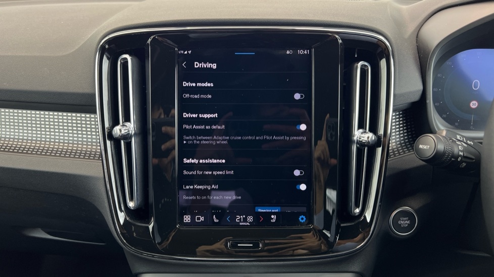 Used Volvo XC40 2025 for sale - 77133839: Photo 42