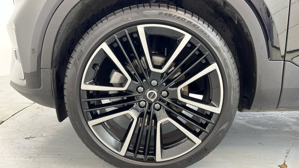 Used Volvo XC40 2025 for sale - 77133839: Photo 9