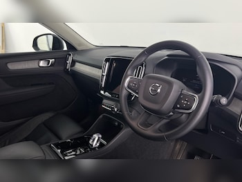 Used Volvo XC40 2022 for sale - 77903284: Photo