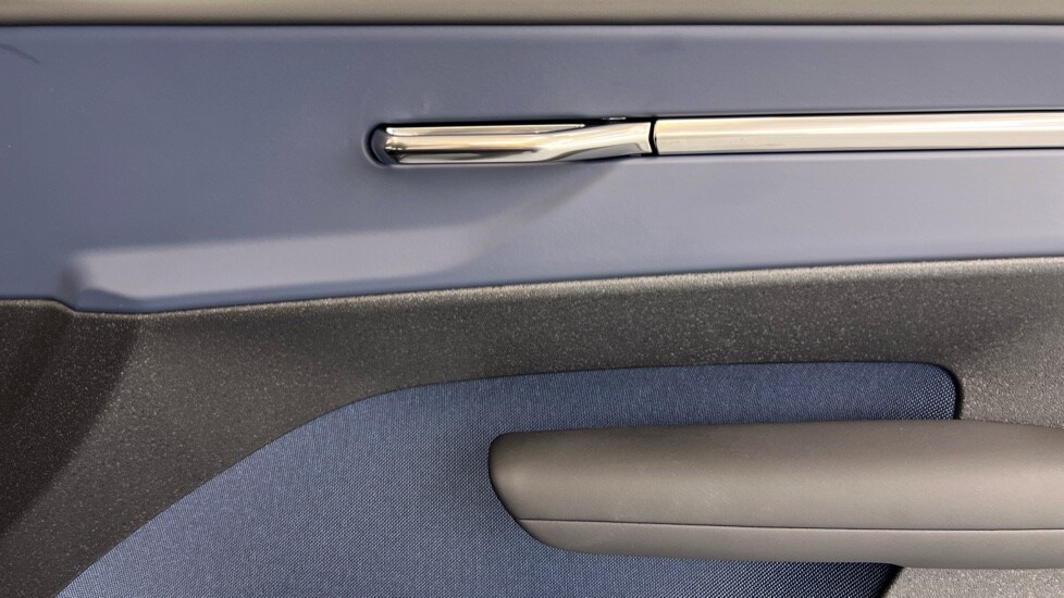 Used Volvo EX30 2025 for sale - 76018196: Photo 29