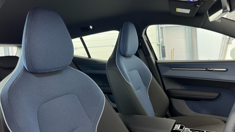 Used Volvo EX30 2025 for sale - 76018196: Photo 31