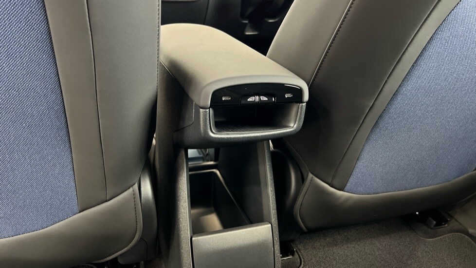 Used Volvo EX30 2025 for sale - 76018196: Photo 34