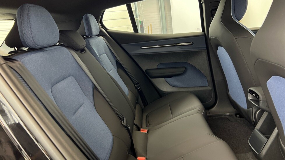 Used Volvo EX30 2025 for sale - 76018196: Photo 6