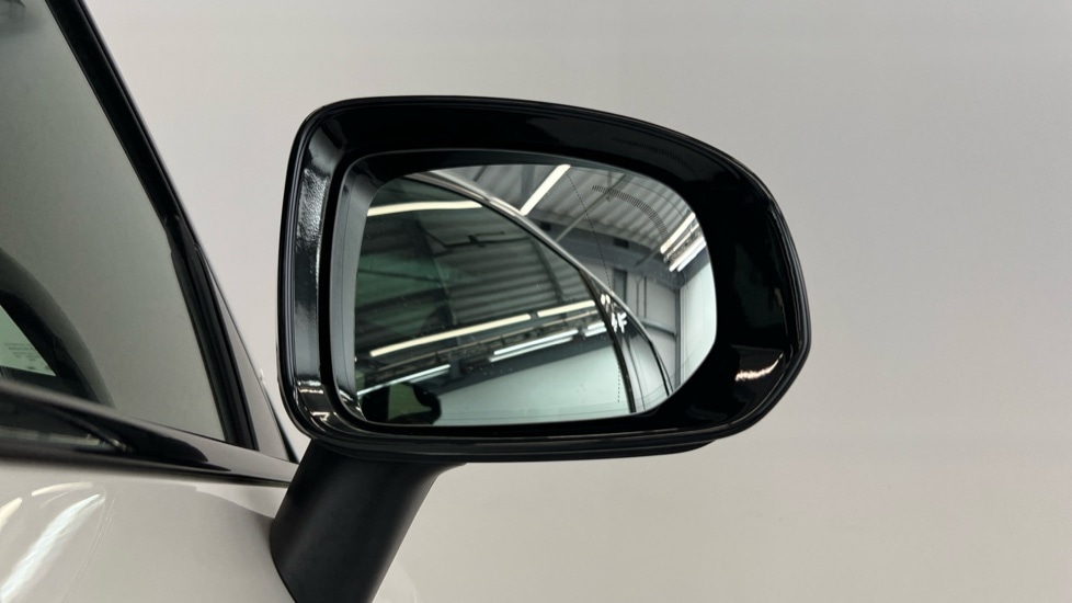 Used Volvo XC60 2021 for sale - 76079150: Photo 32