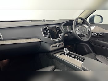 Used Volvo XC90 2023 for sale - 78450077: Photo