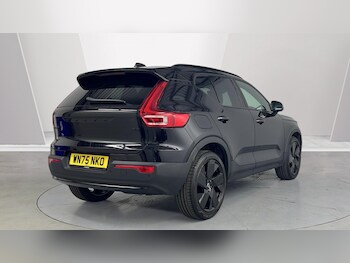 Used Volvo XC40 2025 for sale - 77960020: Photo