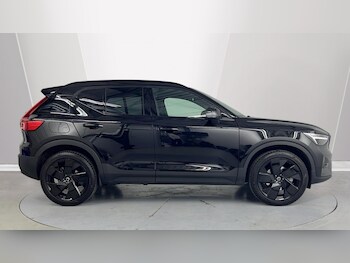 Used Volvo XC40 2025 for sale - 77960020: Photo