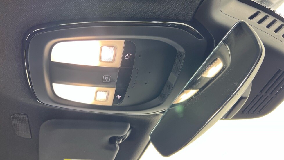 Used Volvo XC40 2023 for sale - 77480231: Photo 28