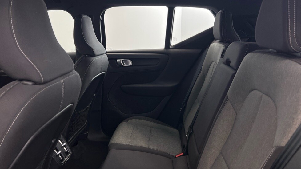 Used Volvo XC40 2023 for sale - 77480231: Photo 33