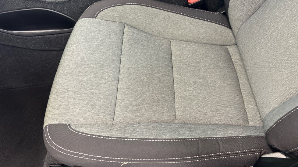 Used Volvo XC40 2023 for sale - 77480231: Photo 38