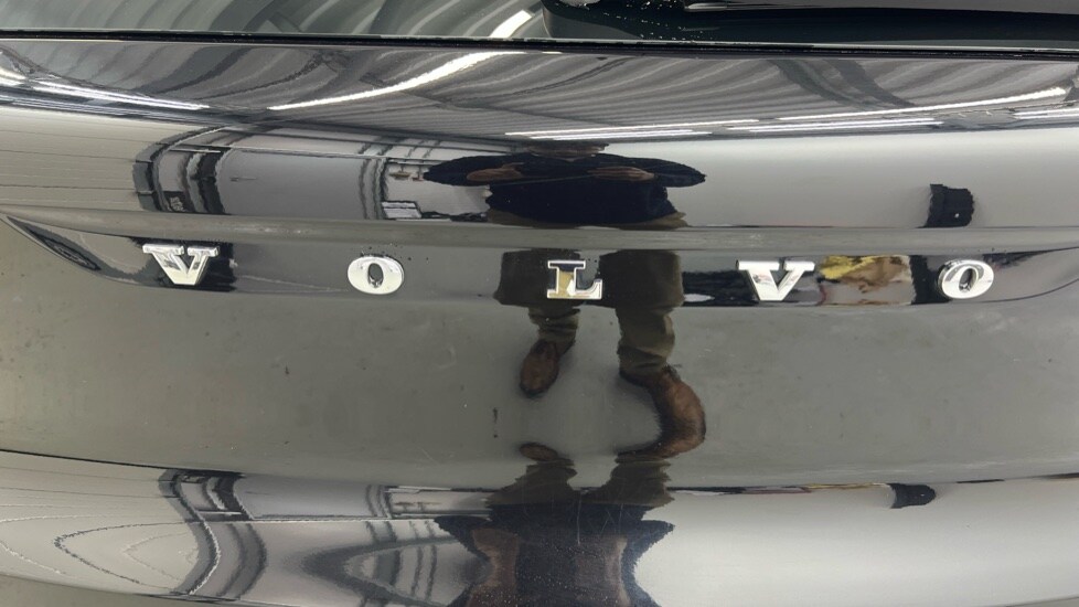 Used Volvo XC40 2023 for sale - 77480231: Photo 51