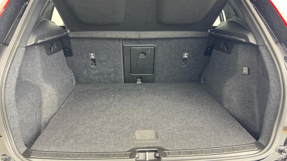 Used Volvo XC40 2023 for sale - 77480231: Photo 52