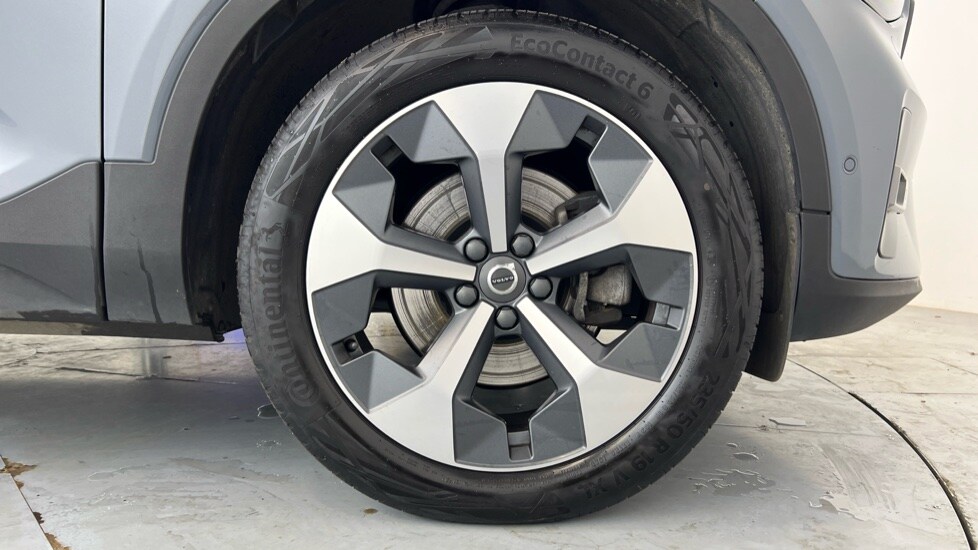 Used Volvo XC40 2022 for sale - 77442652: Photo 9