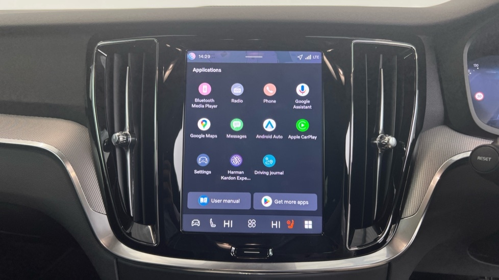 Used Volvo V60 2025 for sale - 78140505: Photo 12