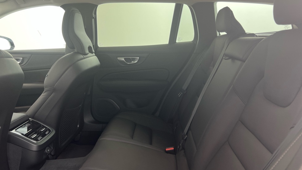 Used Volvo V60 2025 for sale - 78140505: Photo 33