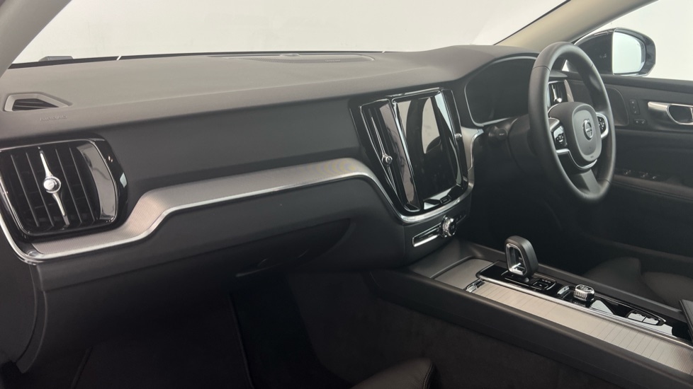 Used Volvo V60 2025 for sale - 78140505: Photo 36
