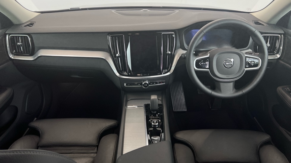 Used Volvo V60 2025 for sale - 78140505: Photo 5