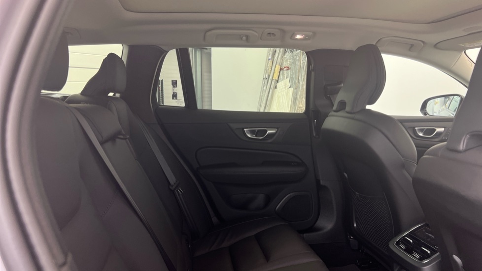 Used Volvo V60 2025 for sale - 78140505: Photo 6