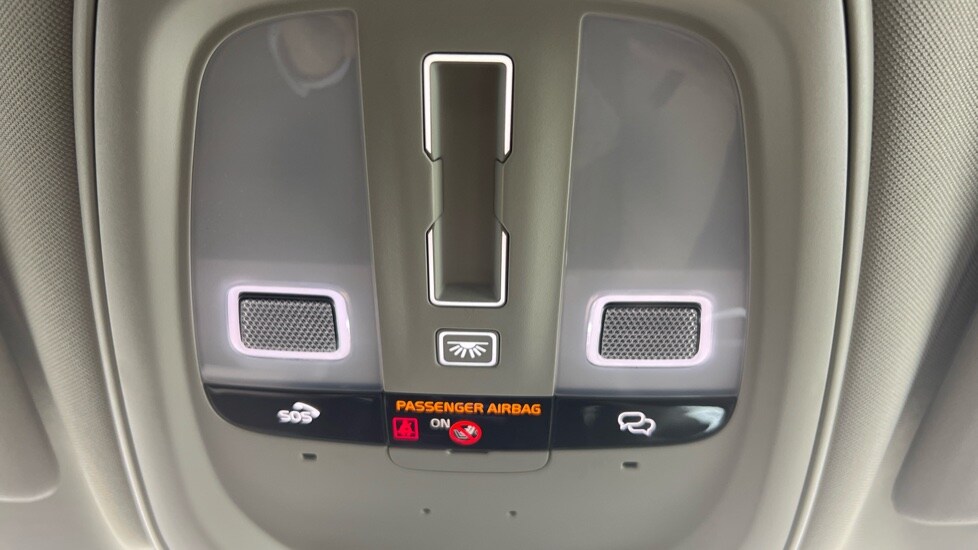 Used Volvo V60 2025 for sale - 78140505: Photo 71