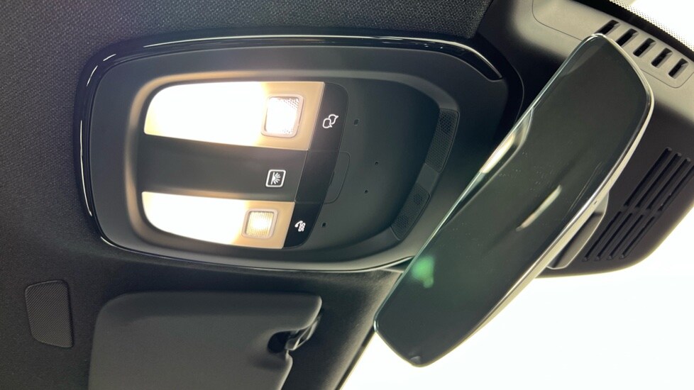 Used Volvo XC40 2022 for sale - 76328385: Photo 28