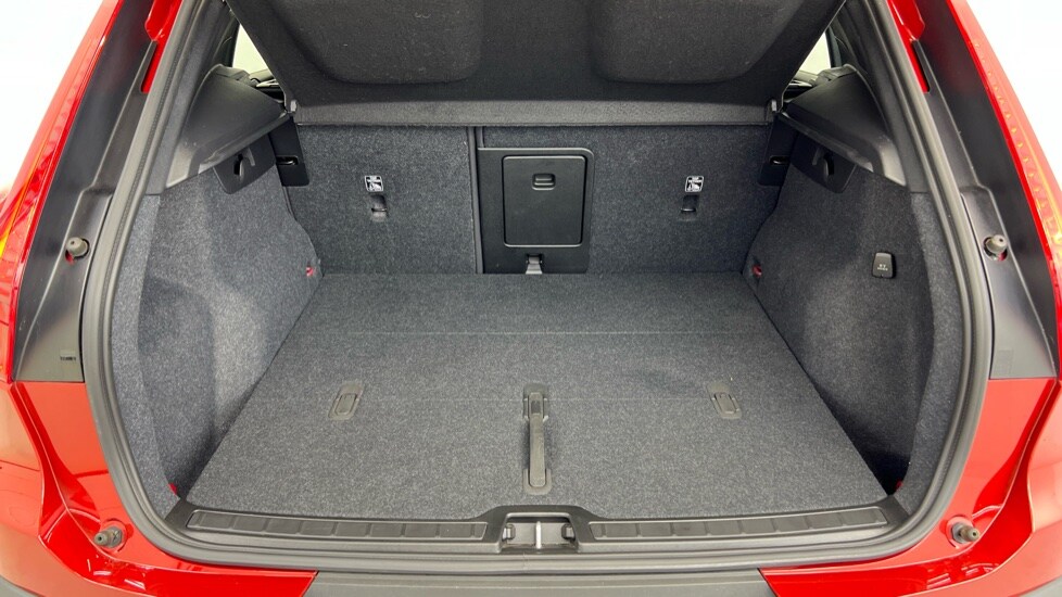 Used Volvo XC40 2022 for sale - 76328385: Photo 40